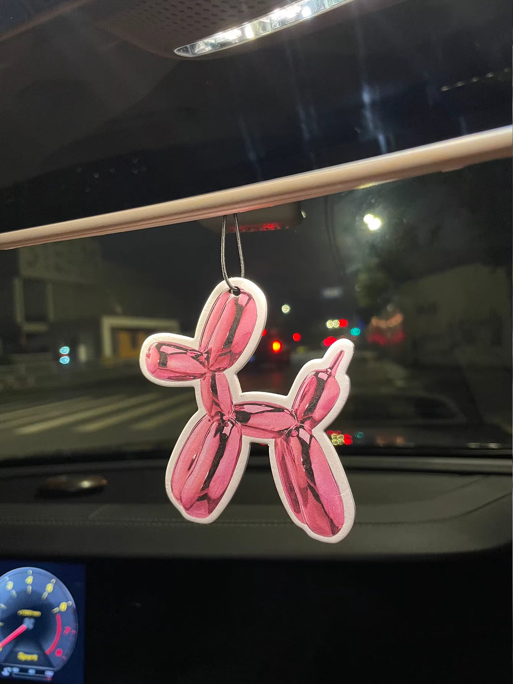Car Aromatherapy Perfume Air Freshener Japanese Cartoon Animation Rearview Mirror Fragrance Pendant Toilet Air Vent Red Dog