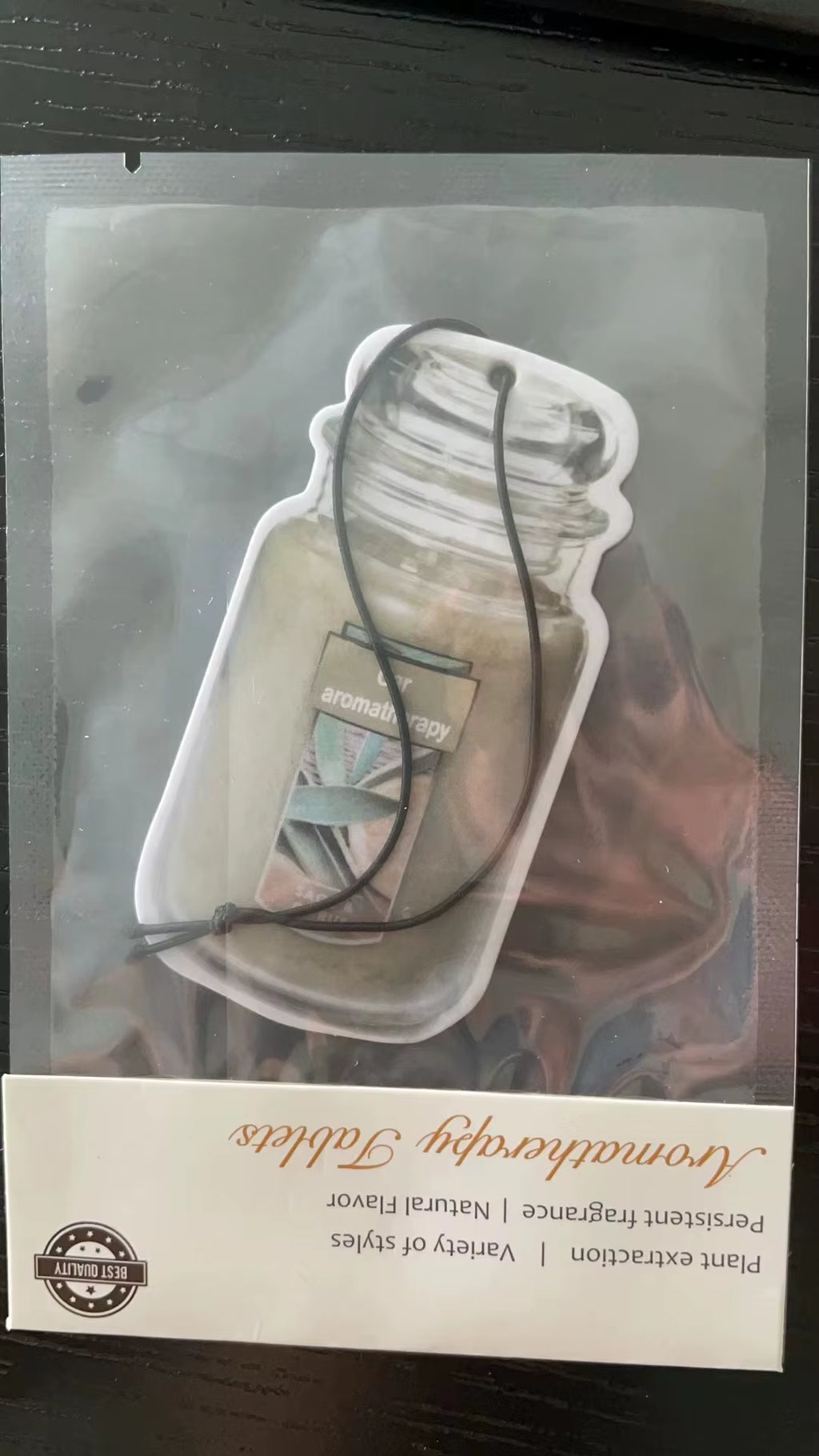 Perfume Bottle Hilton (Hotel Scent) Car Air Freshener, Wardrobe Air Freshener, Perfume, Rearview Mirror Decoration, Car Accessories Interior Pendant, Natural Fragrance to Purify the Air, Anime Cartoon Toilet Sachet, Living Room Office Room Bedside Hanging Ornament