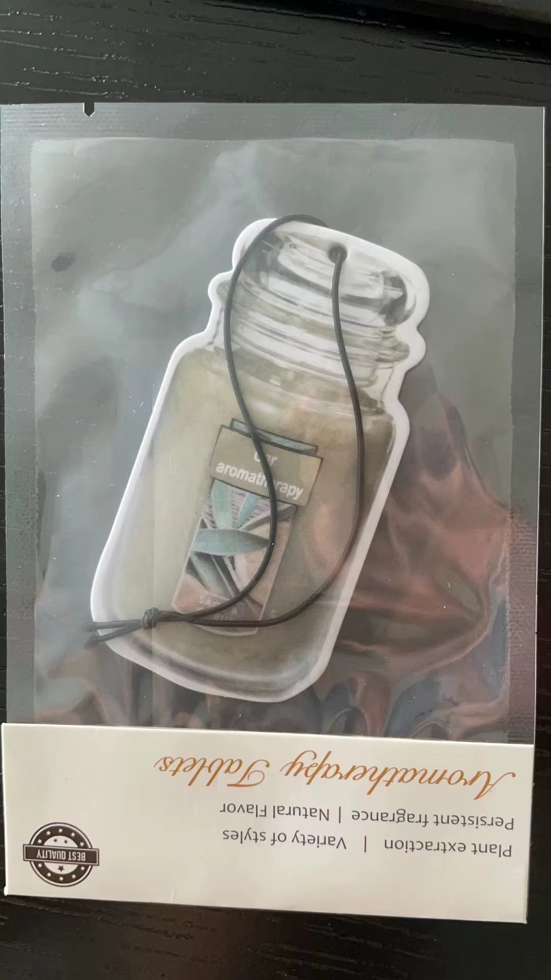 Perfume Bottle Hilton (Hotel Scent) Car Air Freshener, Wardrobe Air Freshener, Perfume, Rearview Mirror Decoration, Car Accessories Interior Pendant, Natural Fragrance to Purify the Air, Anime Cartoon Toilet Sachet, Living Room Office Room Bedside Hanging Ornament