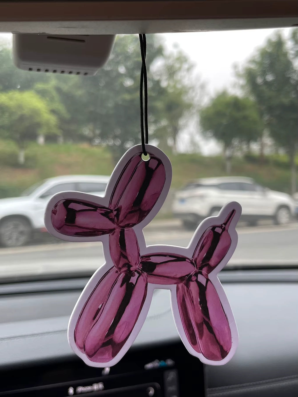 Car Aromatherapy Perfume Air Freshener Japanese Cartoon Animation Rearview Mirror Fragrance Pendant Toilet Air Vent Red Dog