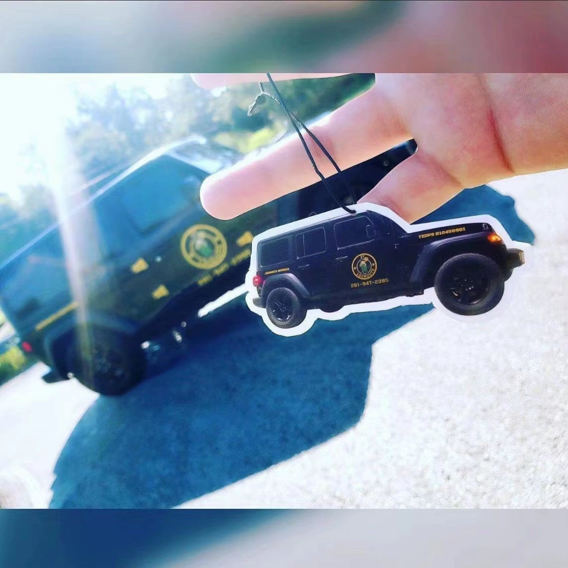 Custom Car Fragrance Pendant Supports Any Picture, Shape, Size, and Has a Variety of Fragrances to Choose From