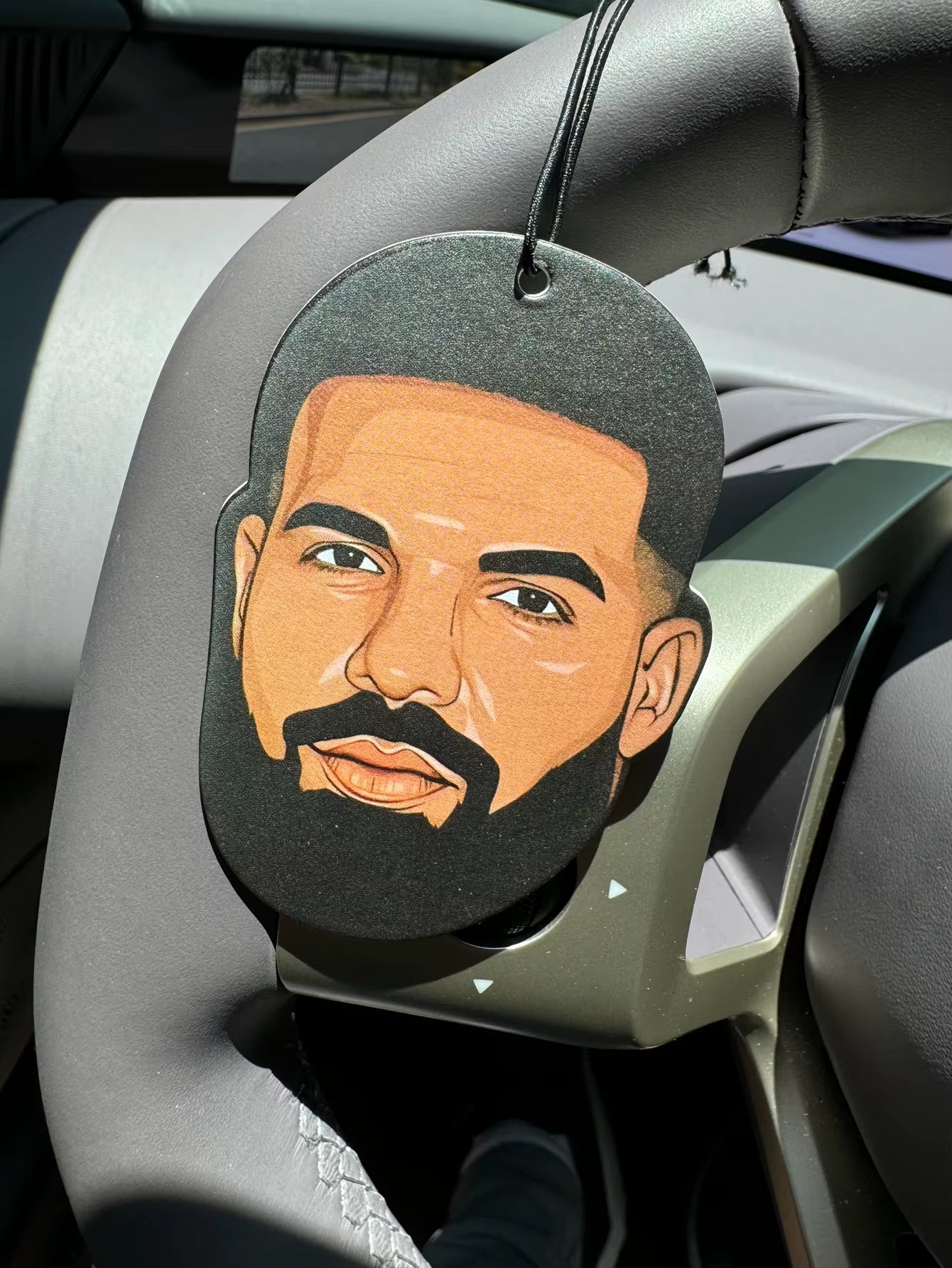Drake Face Car Air Freshener, Wardrobe Air Freshener, Perfume, Rearview Mirror Decoration, Car Interior Pendant, Natural Fragrance Air Purifier, Anime Cartoon Toilet Sachet, Living Room Office Room Bedside Hanging Ornament