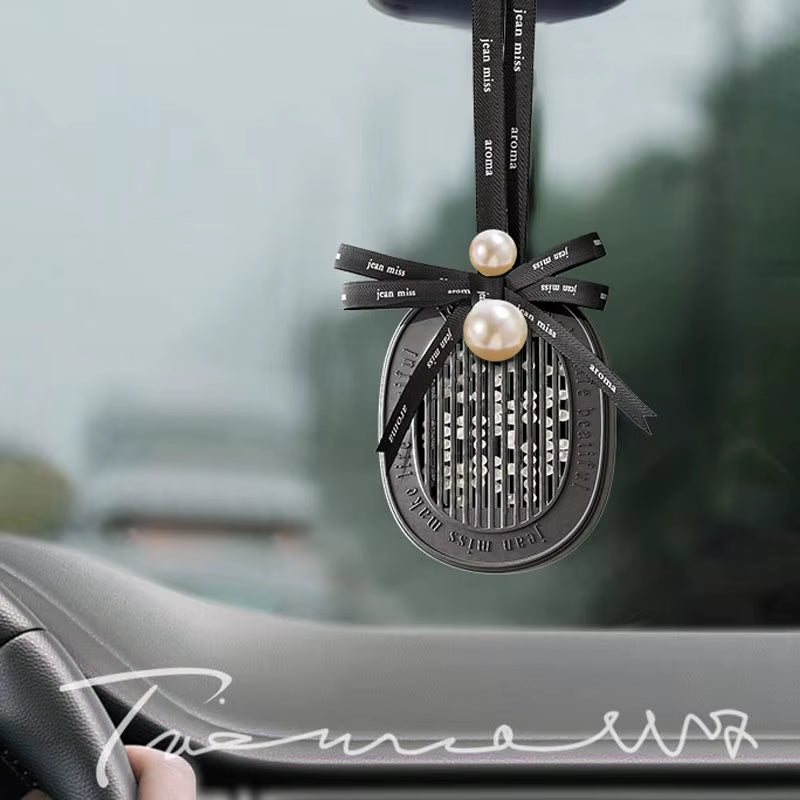 Car Aromatherapy Long Lasting Fragrance Car Perfume Interior High-End Decoration Home Bedroom Wardrobe Fragrance Pendant Perfume